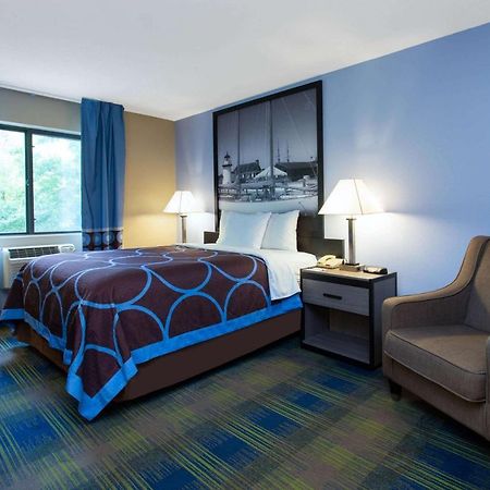 ซูเปอร์ 8 บาย วินด์แฮม ครอมเวลล์/มิดเดิลทาวน์ Hotel ภายนอก รูปภาพ