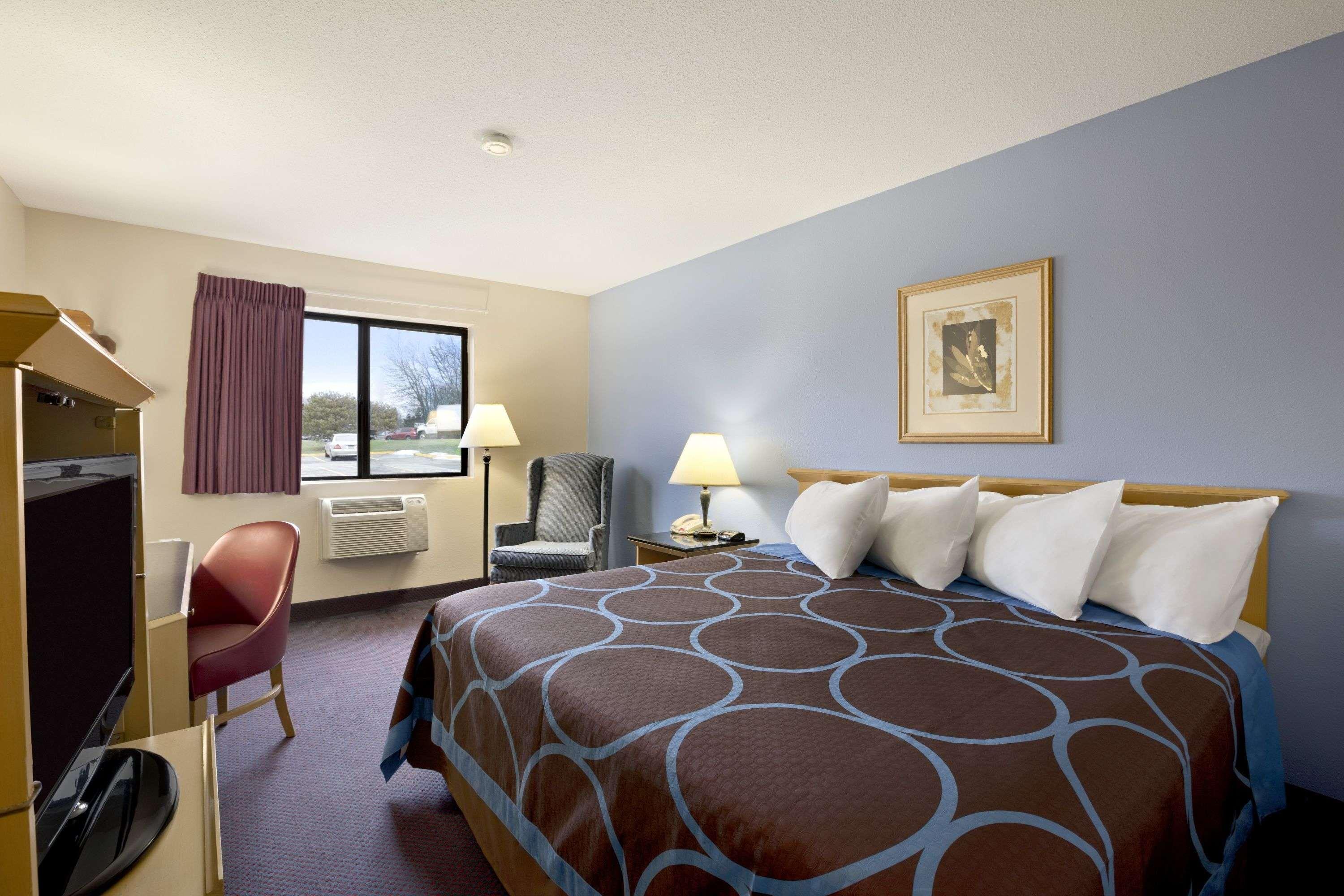 ซูเปอร์ 8 บาย วินด์แฮม ครอมเวลล์/มิดเดิลทาวน์ Hotel ภายนอก รูปภาพ