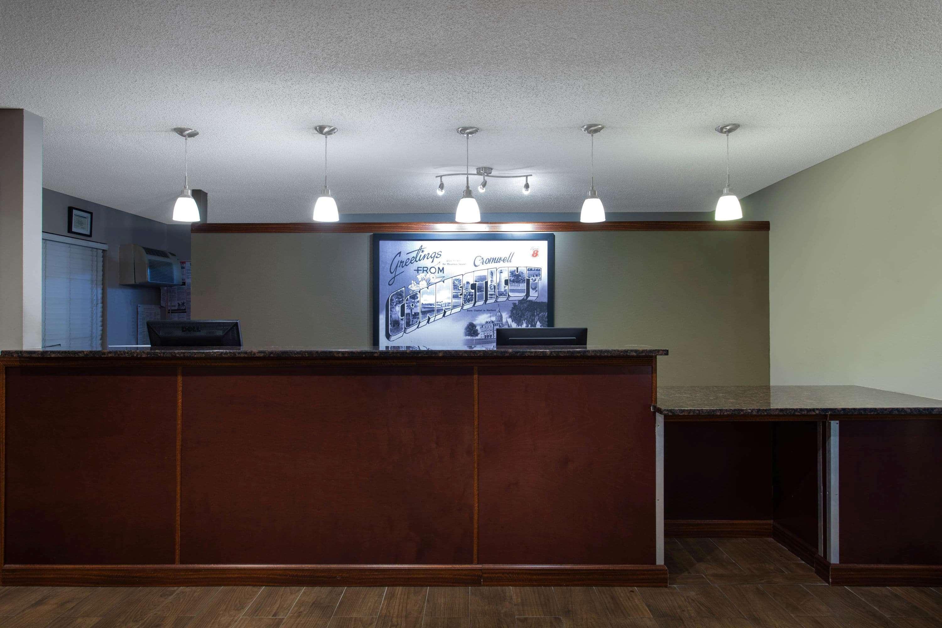 ซูเปอร์ 8 บาย วินด์แฮม ครอมเวลล์/มิดเดิลทาวน์ Hotel ภายนอก รูปภาพ